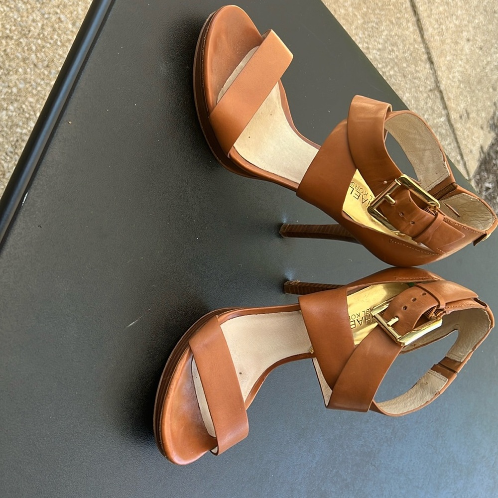 Michael Kors heels sz 8